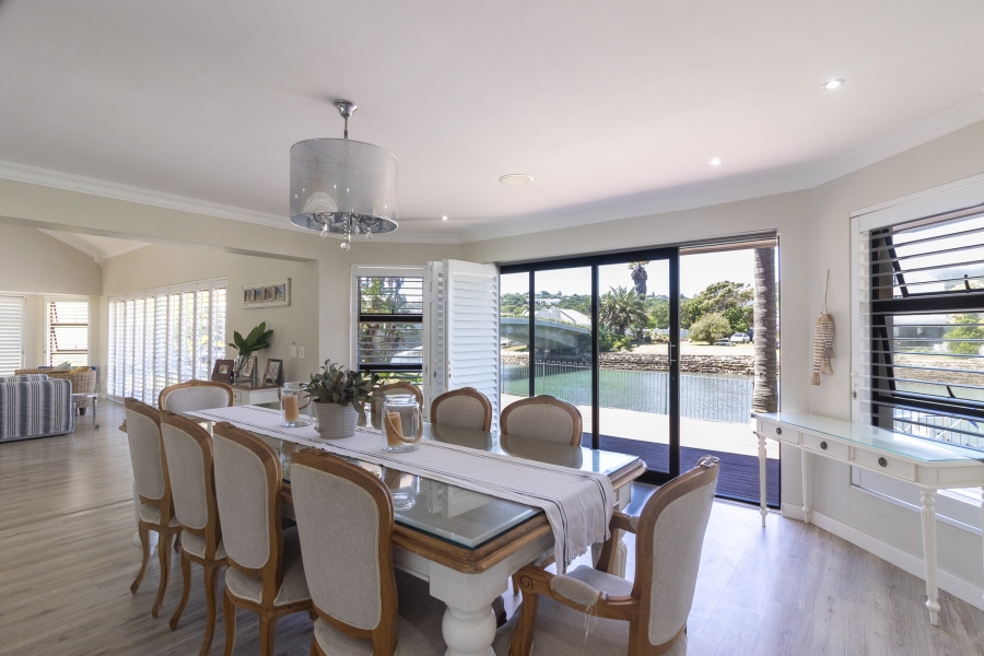 5 Bedroom Property for Sale in Royal Alfred Marina Eastern Cape